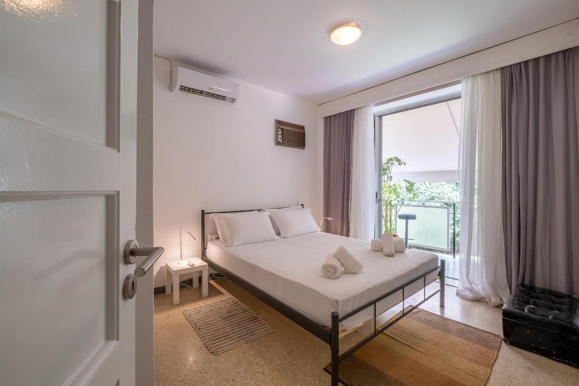 Very Comfortable, Close To Acropolis